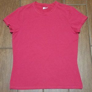 GAP  T-Shirt in Bright Pink, Size Medium